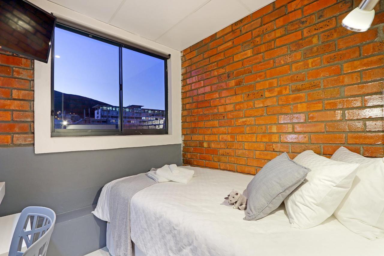 Happy Rhino Hotel Cape Town Bagian luar foto