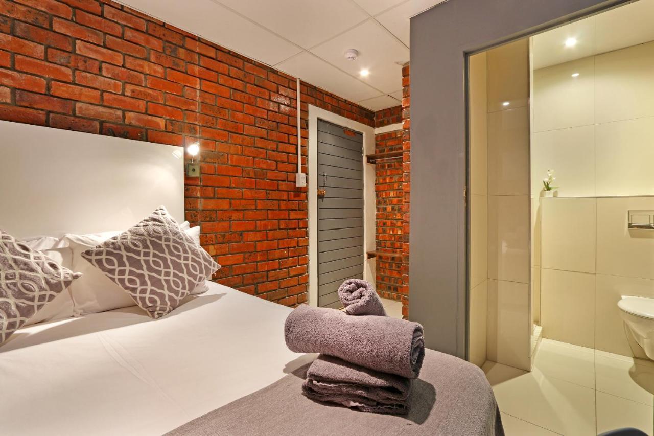 Happy Rhino Hotel Cape Town Bagian luar foto