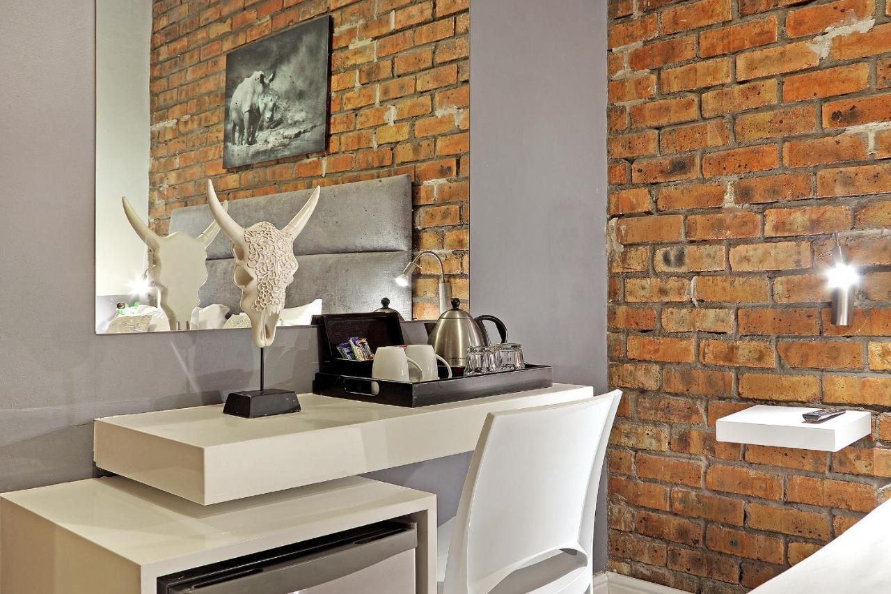 Happy Rhino Hotel Cape Town Bagian luar foto