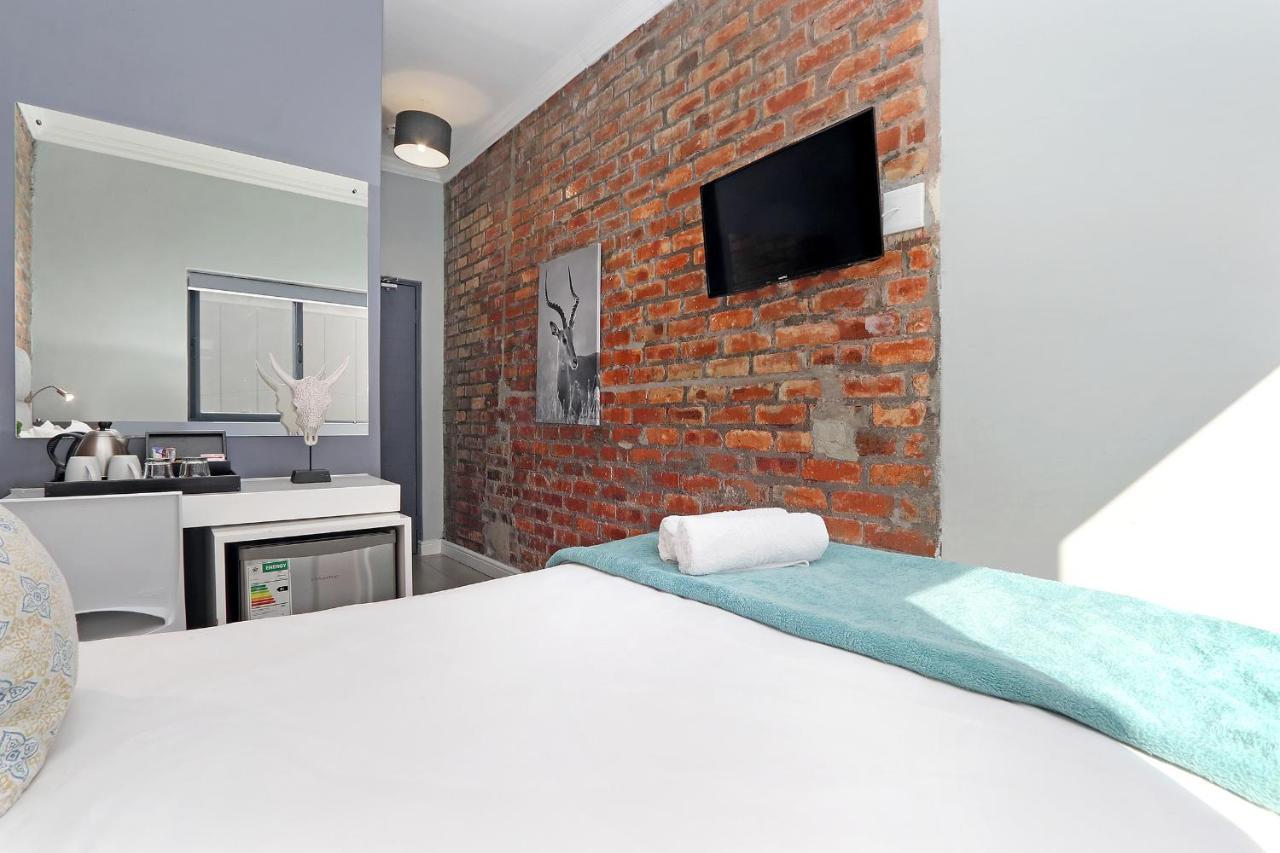 Happy Rhino Hotel Cape Town Bagian luar foto
