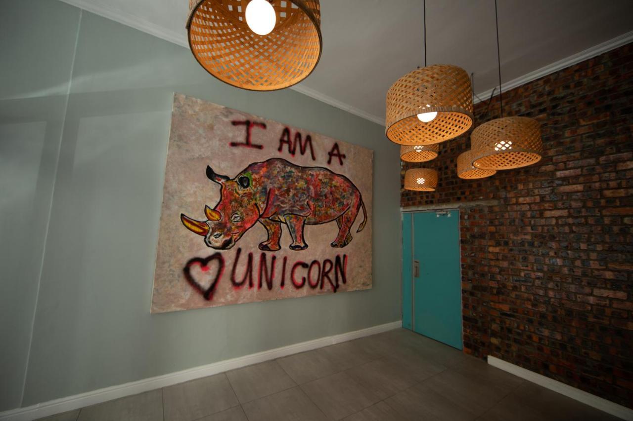 Happy Rhino Hotel Cape Town Bagian luar foto
