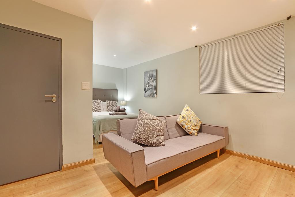 Happy Rhino Hotel Cape Town Bagian luar foto