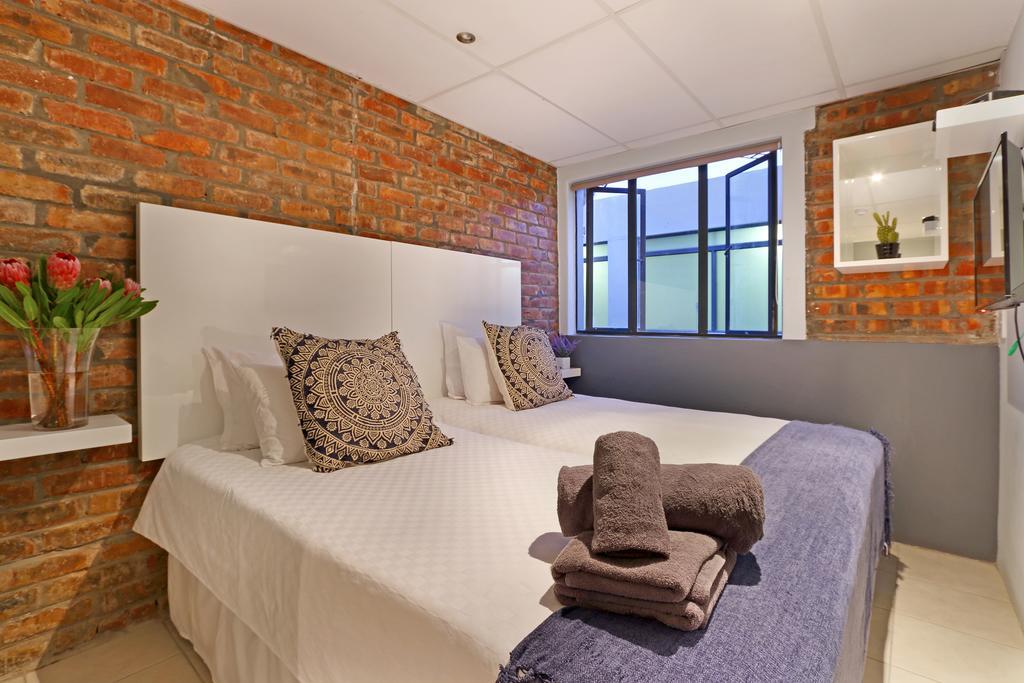Happy Rhino Hotel Cape Town Bagian luar foto