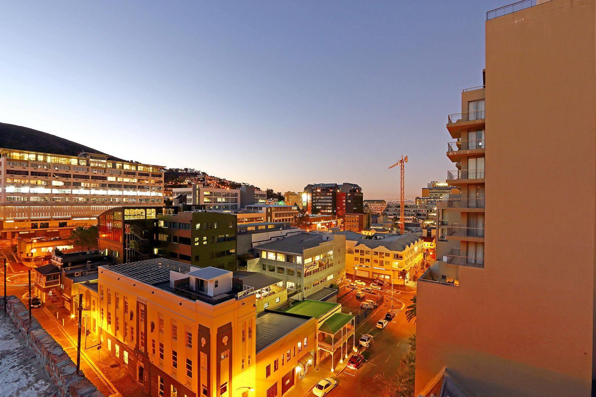 Happy Rhino Hotel Cape Town Bagian luar foto