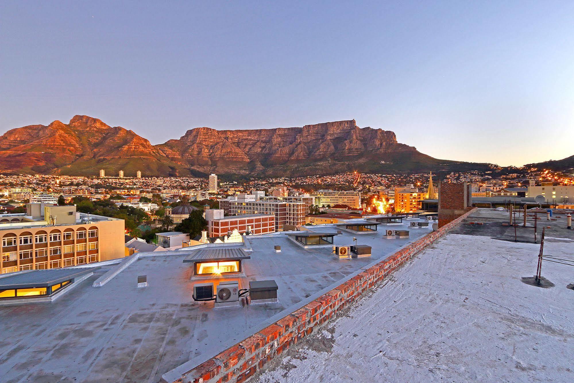 Happy Rhino Hotel Cape Town Bagian luar foto